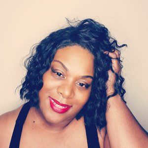 Meet your Posher, Tina